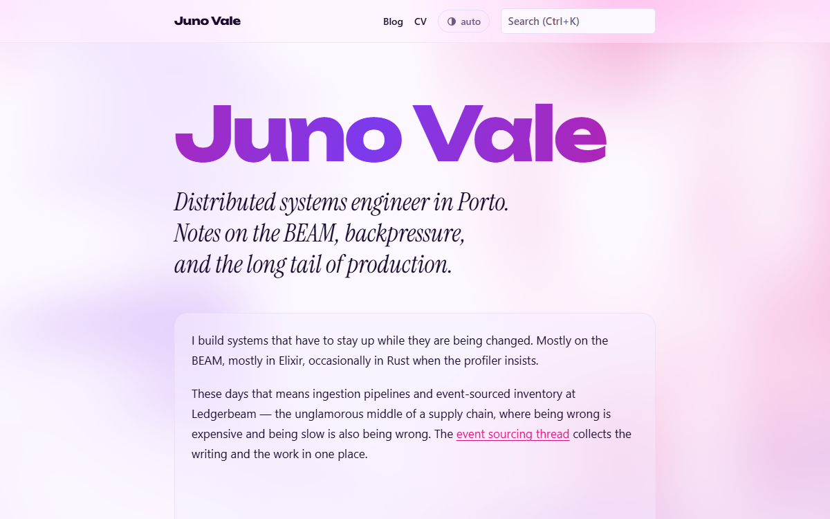 The showoff theme home page: a pink-to-violet gradient title over an aurora with a serif italic lede